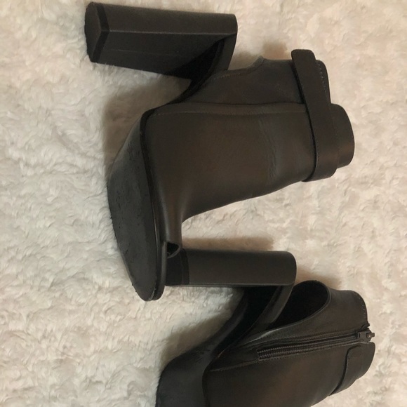 Vince Bringham Leather Open Toe Bootie - Picture 3 of 4